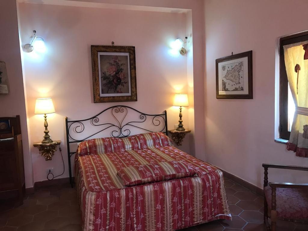 Bed and Breakfast La Capanna Di Giuseppe E Maria Таормина Экстерьер фото