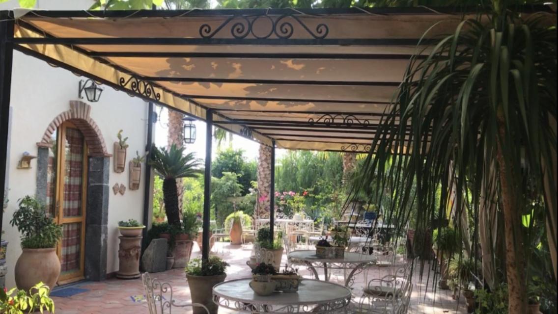 Bed and Breakfast La Capanna Di Giuseppe E Maria Таормина Экстерьер фото